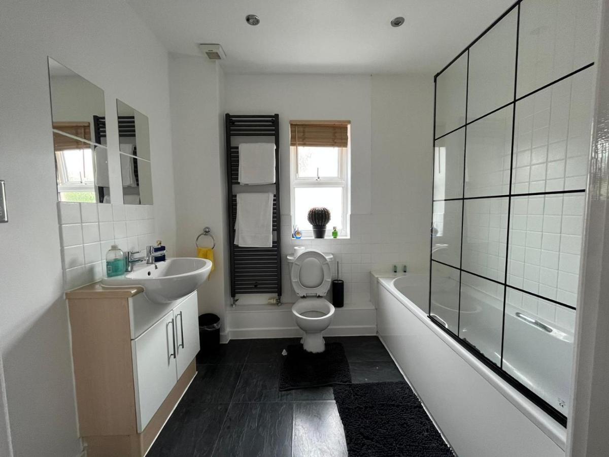 Kent, Dartford Station Apartments Zewnętrze zdjęcie